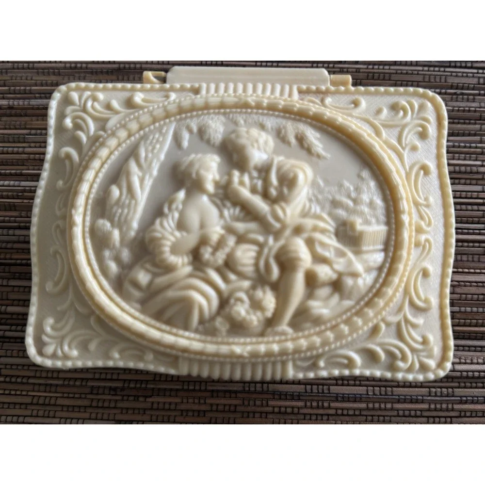 Vintage Celluloid Plastic Jewelry Trinket Box Beige Victorian Style MCM 4.5
